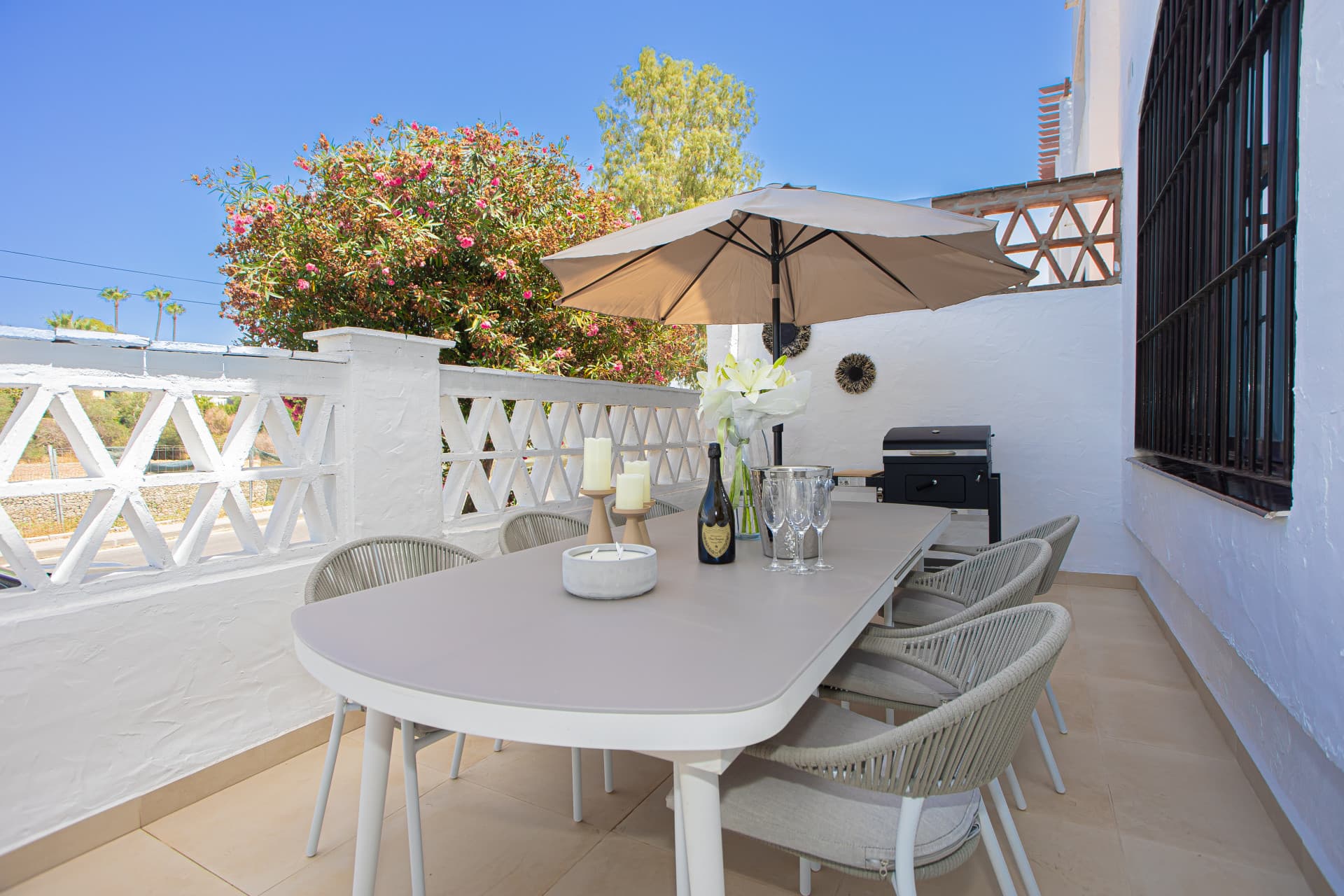 Charmant 3-slaapkamer appartement in La Maestranza, Nueva Andalucia — photo 1