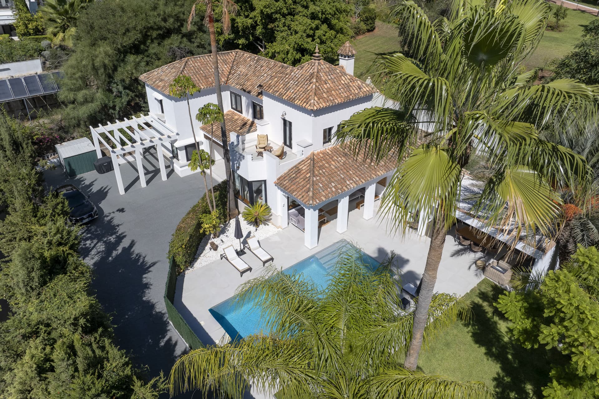 Charmante Villa in Paraiso Alto In der Nähe von Bel Air Tennis Club — photo 1