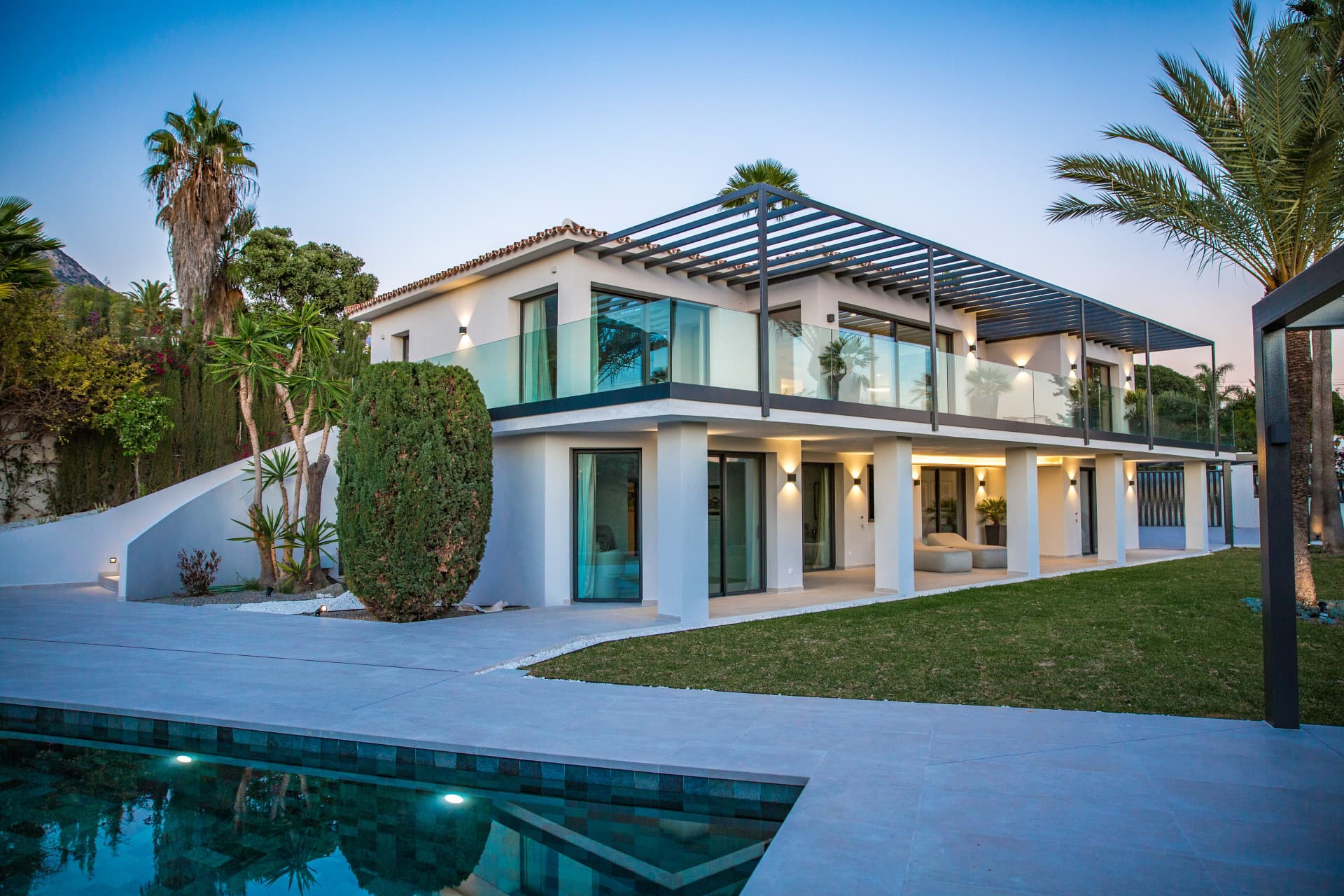 Prachtige villa in Rocio de Nagüeles met uitzicht op zee en zonsondergang — photo 1