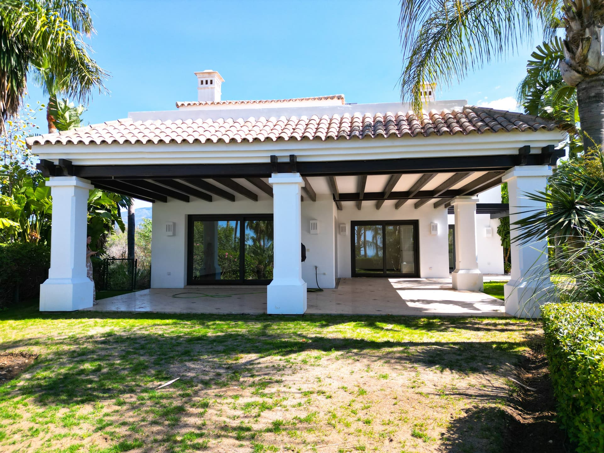 Charmante villa met 5 slaapkamers in Lomas de Magna Marbella — photo 1