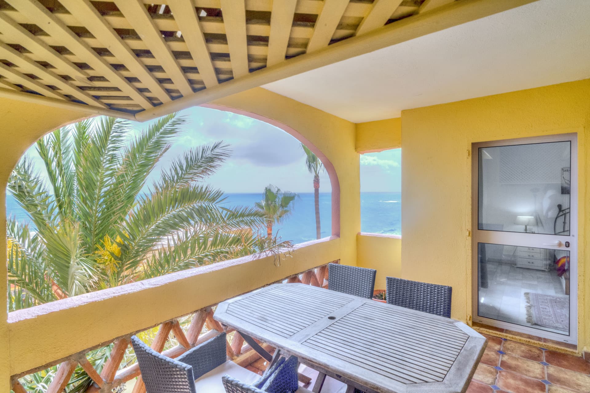 Penthouse im Resort Doña Lola direkt an der Strandpromenade — photo 1