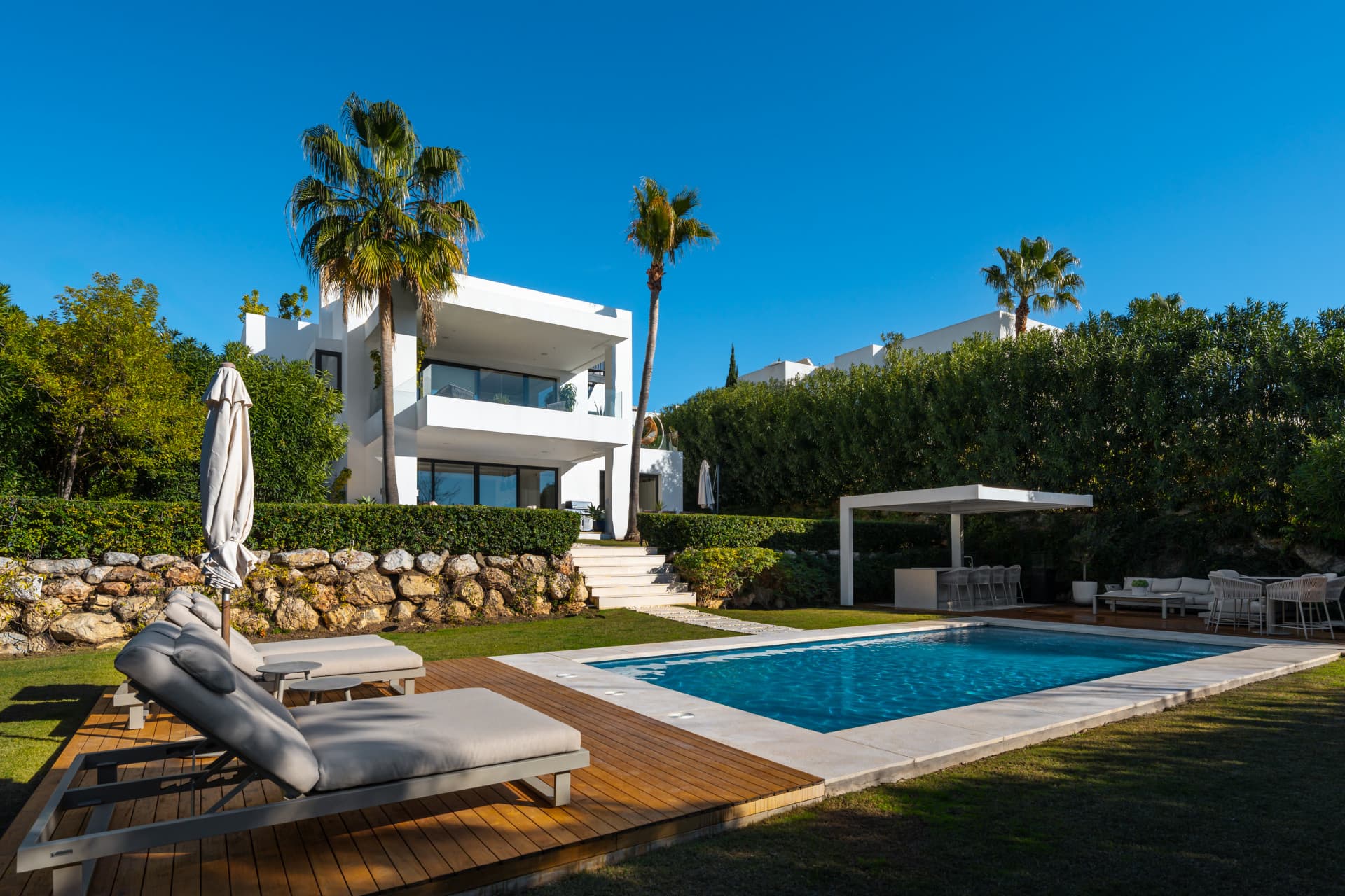Moderne Luxusvilla in Los Olivos, Nueva Andalucia — photo 1