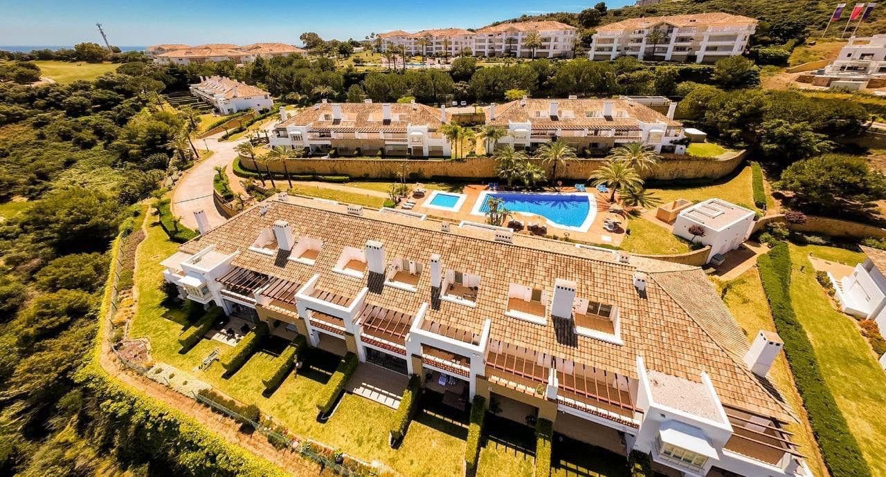 Excepcional Casa de 3 dormitorios en La Cala Golf Resort, Mijas Costa — photo 1