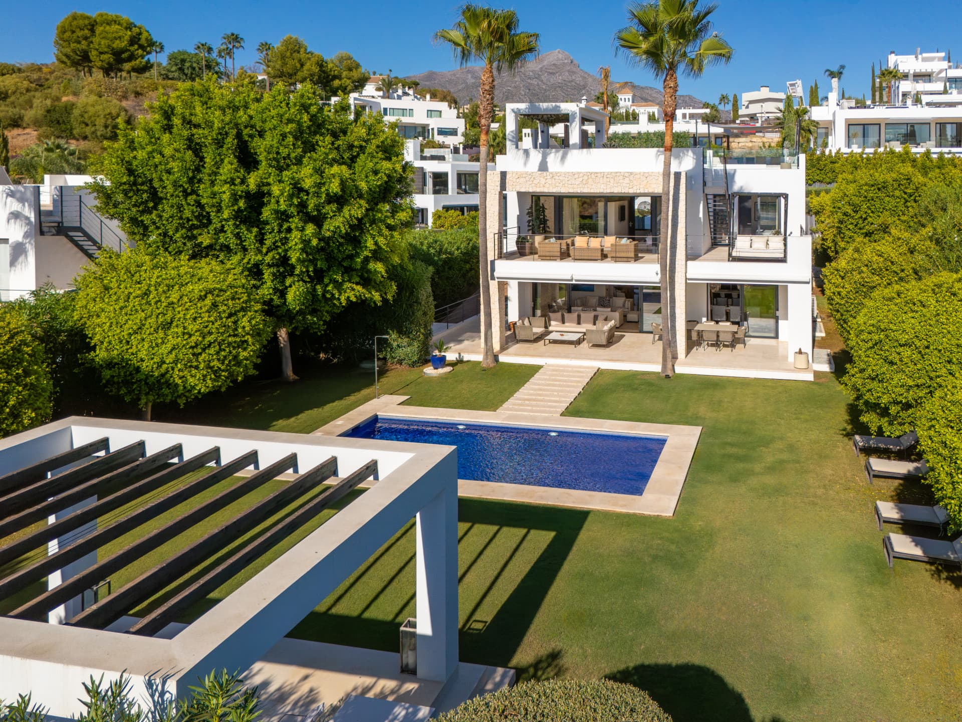 Moderne luxe villa in Nueva Andalucia, Marbella — photo 1