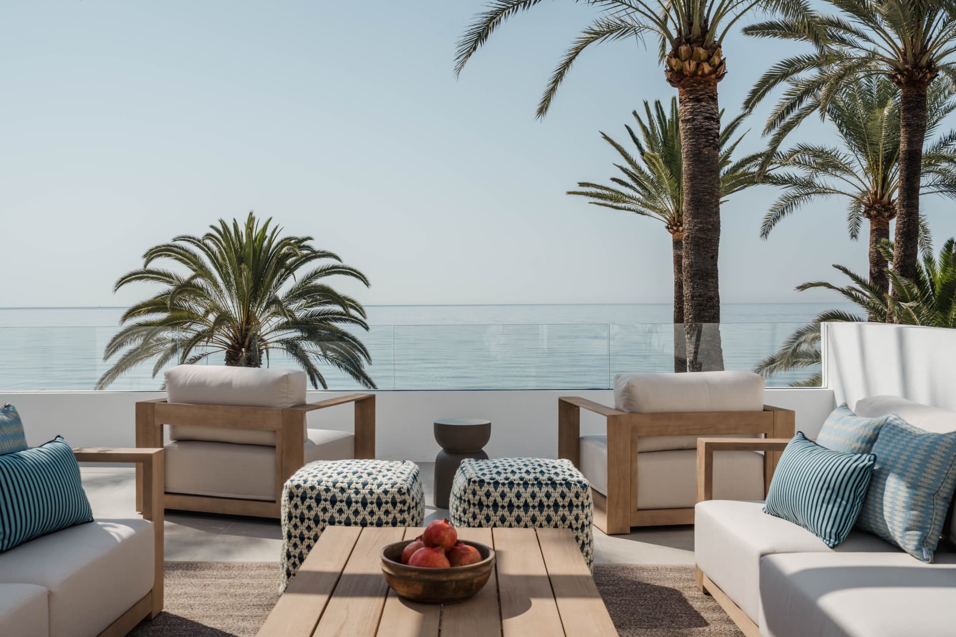 Villa independiente con vistas panorámicas al mar en Marbella Milla de Oro — photo 1