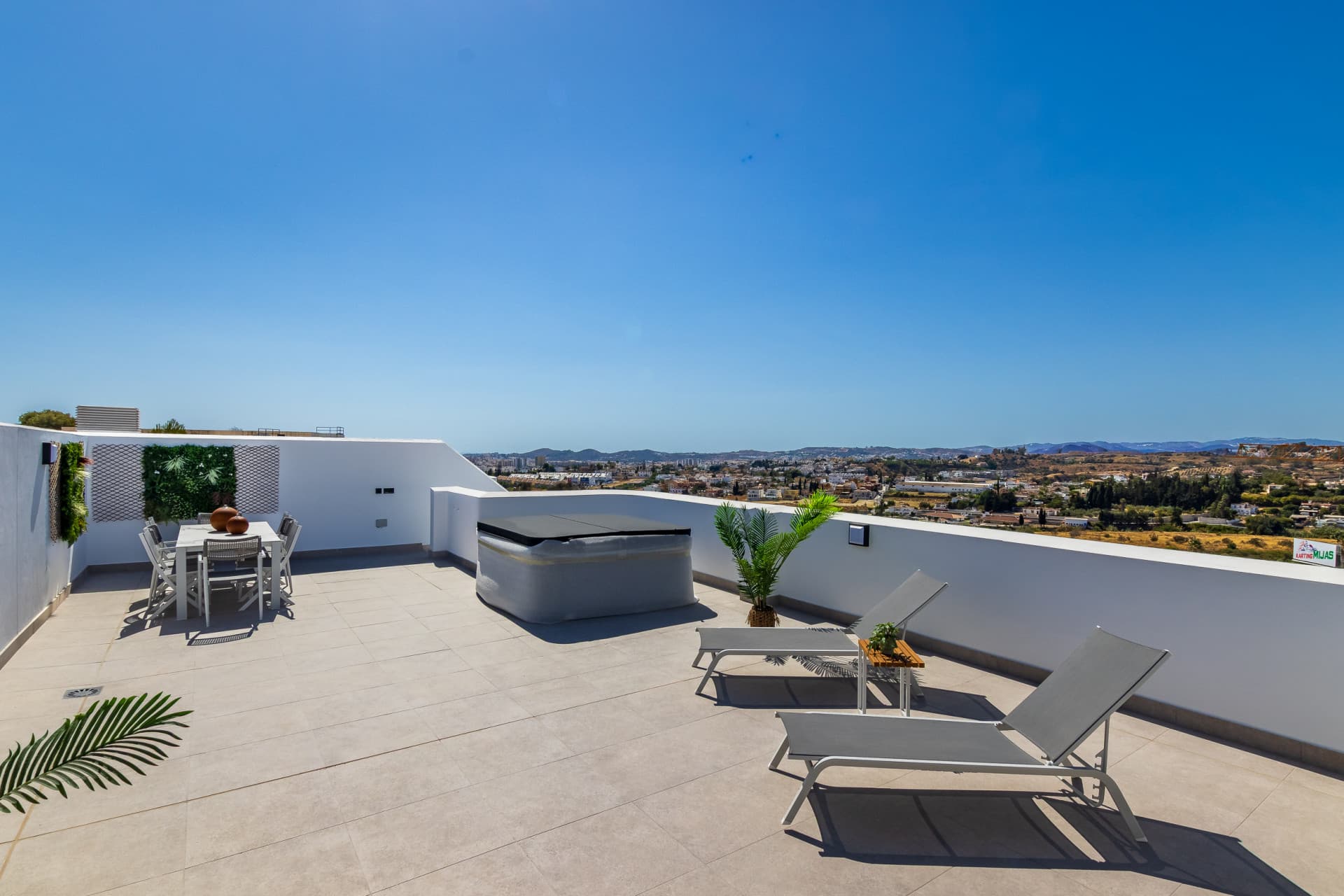 Prachtige Off Plan Duplex Penthouse met panoramisch uitzicht op zee in Los Pacos, Fuengirola — photo 1