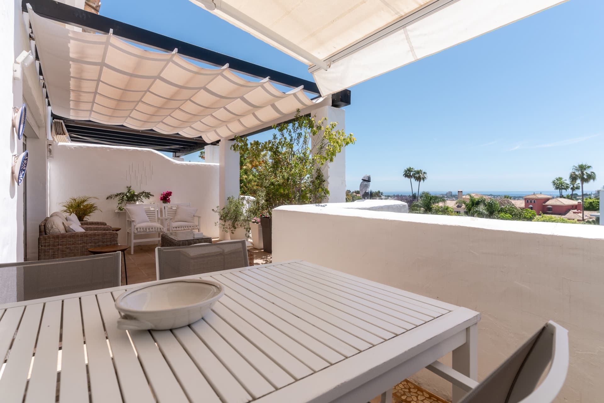 Doppelhaus mit Meerblick in Nueva Andalucía, Marbella. — photo 1