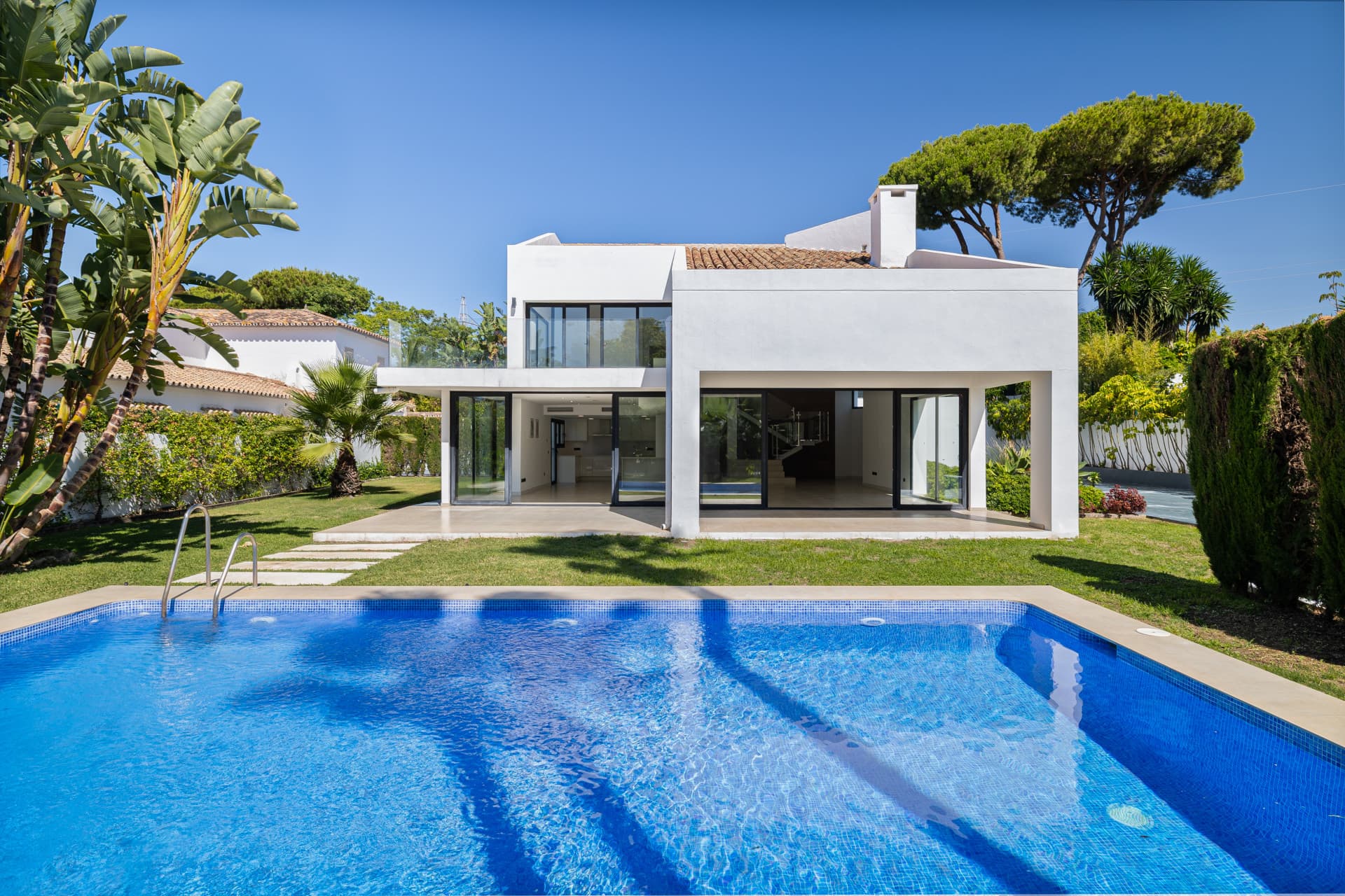 Exquisite moderne Villa in Alta Vista, San Pedro de Alcántara — photo 1