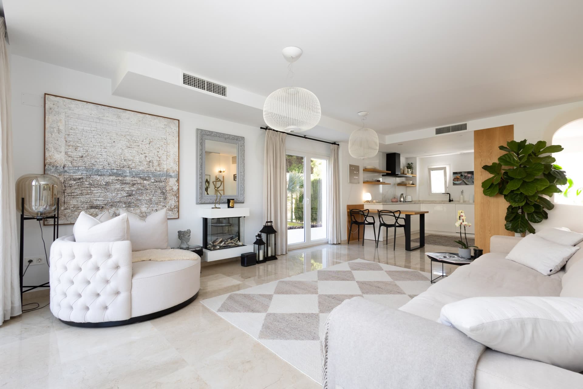 Prachtig halfvrijstaand huis met vier slaapkamers in El Chaparral, Mijas Costa — photo 1