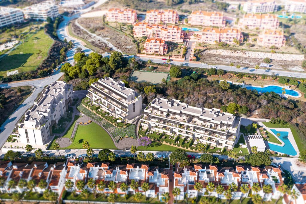 Luxe vierkamerappartement met panoramisch zeezicht in Mijas Costa — photo 1