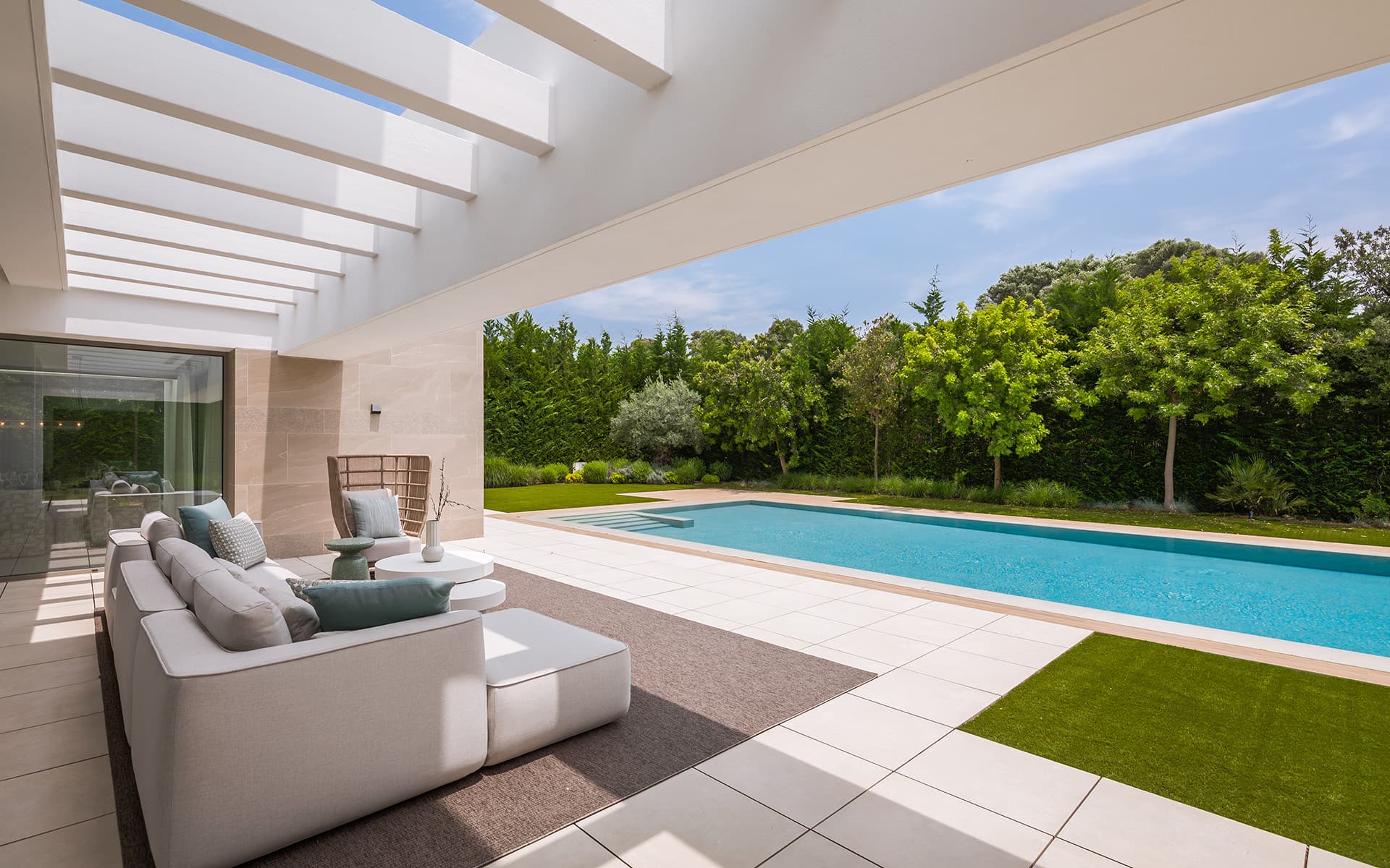 Elegante moderne villa in El Paraiso, Estepona Oost — photo 1
