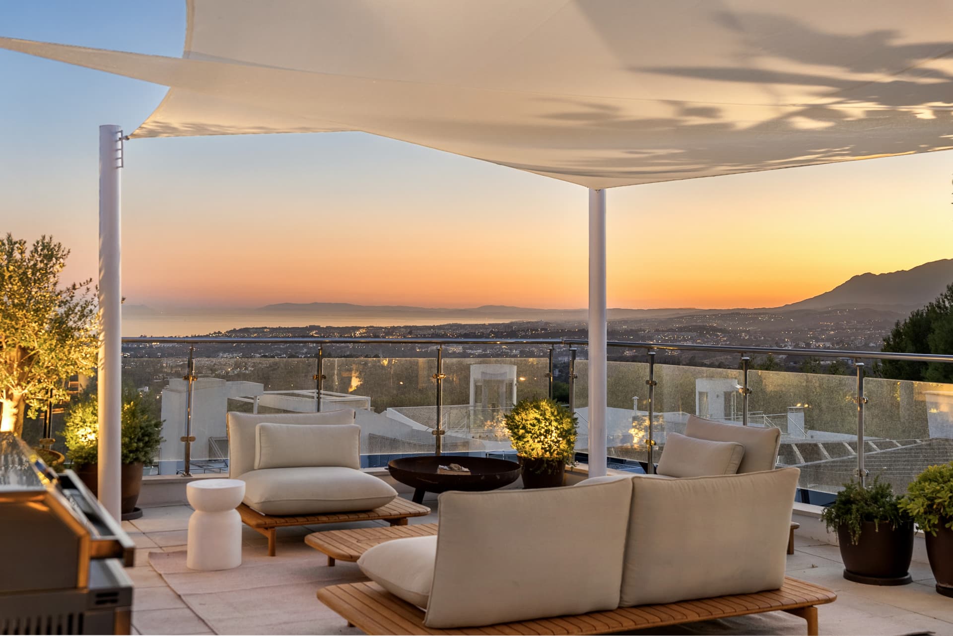 Exquisite Residencia Semi-Detached en Meisho Hills, Milla de Oro de Marbella — photo 1
