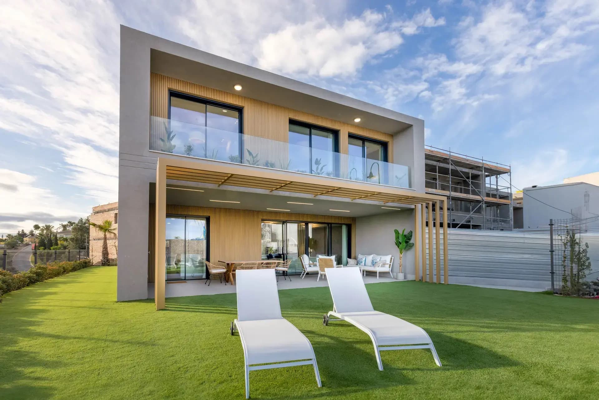 Sofisticada casa de nueva construcción en El Chaparral, Mijas Costa — photo 1