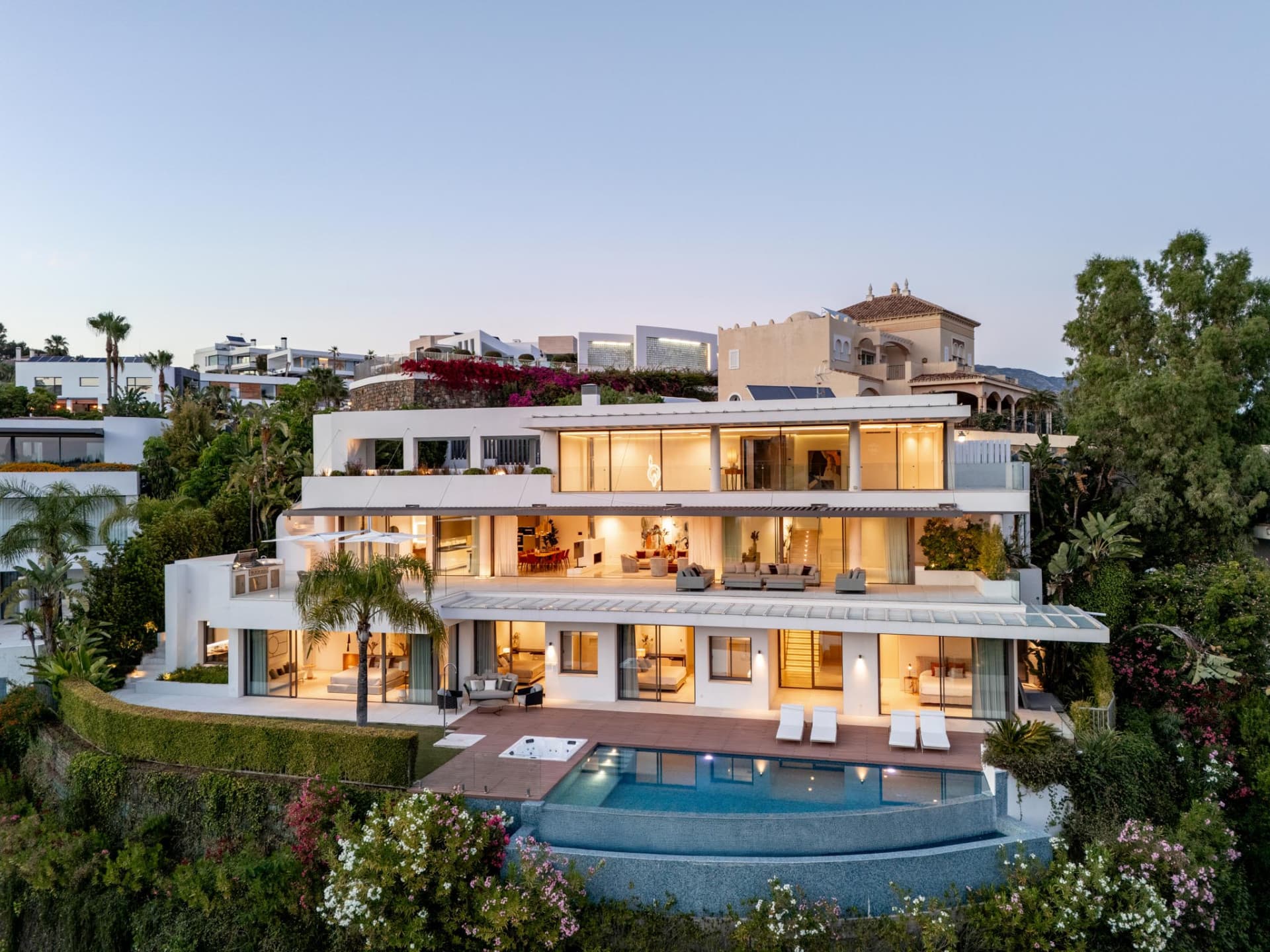 Villa de lujo contemporánea en La Quinta, Benahavis — photo 1